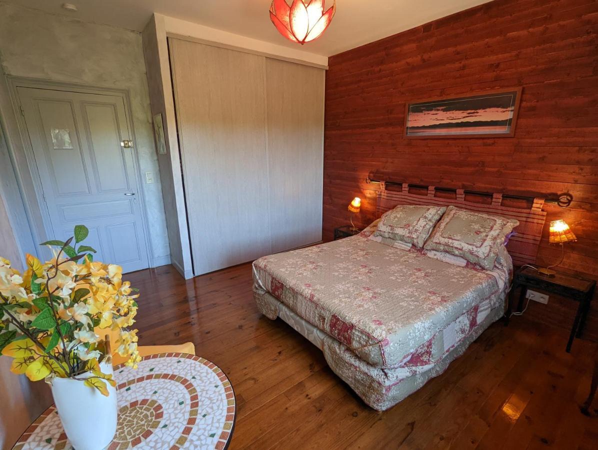 Le Domaine De La Croze Bed & Breakfast Gramat Dış mekan fotoğraf