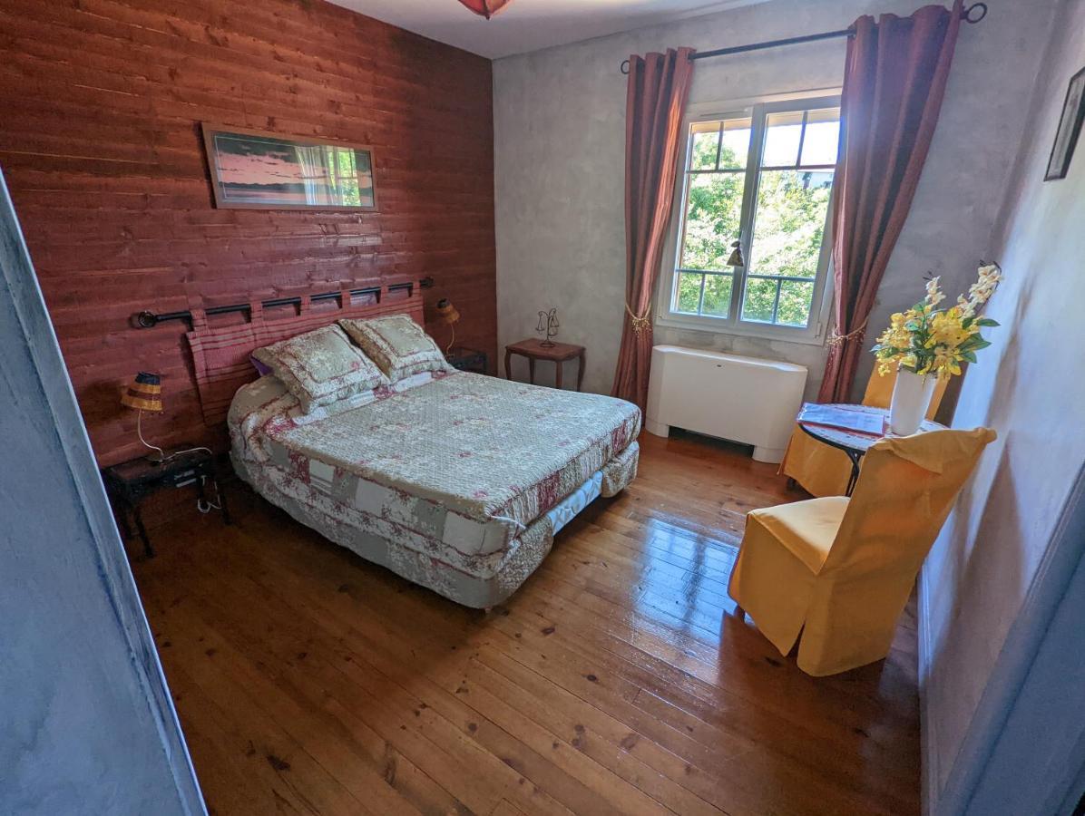 Le Domaine De La Croze Bed & Breakfast Gramat Dış mekan fotoğraf